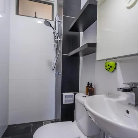 Peaceful 3-Bedroom With Pool 5 Pax - Wangsa Maju Kuala Lumpur Exterior photo